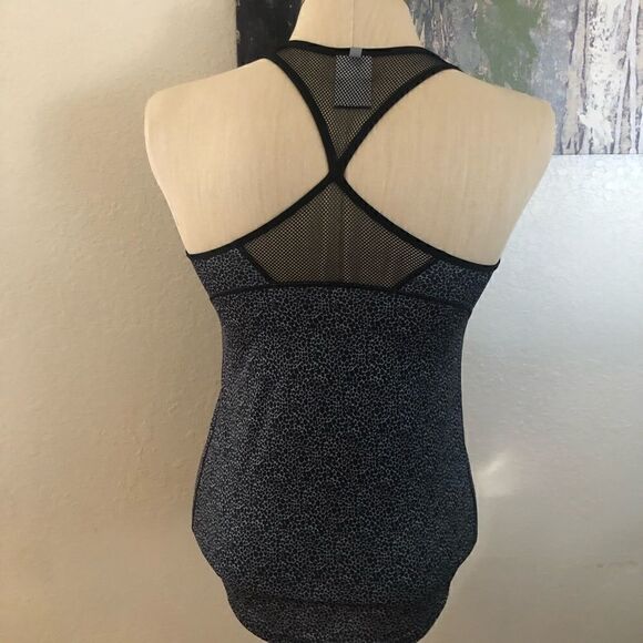 NIKE Dri-Fit Black/Gray Mesh Tank Top - Picture 2 of 8